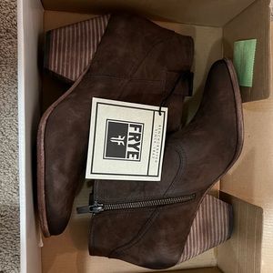 FRYE Reina Bootie in Dark Brown
